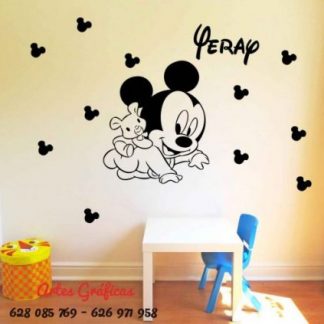 vinilo decorativo y adhesivo para pared de Mickey bebe para habitación infantil tambien stickers o pegatinas
